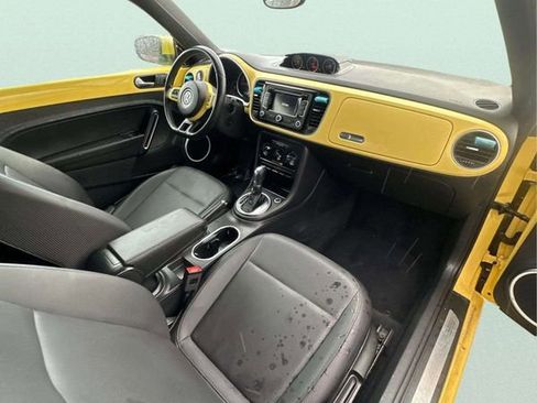 Used 2013 Volkswagen Beetle TDI image 5