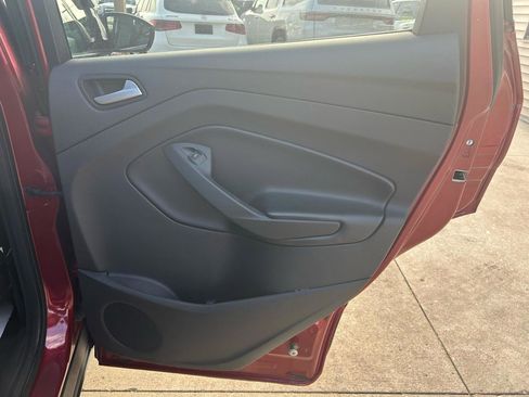 Used 2014 Ford Escape SE image 14