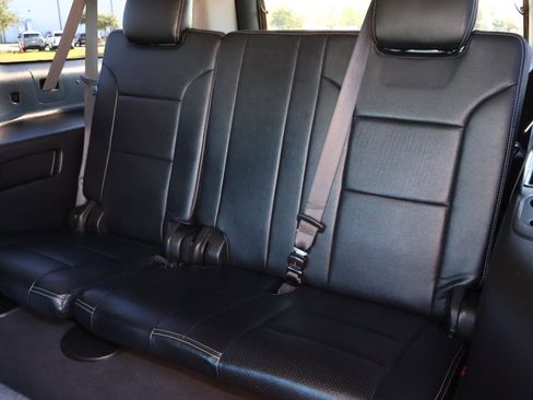 Used 2019 GMC Yukon XL SLE w/ Convenience Package image 18