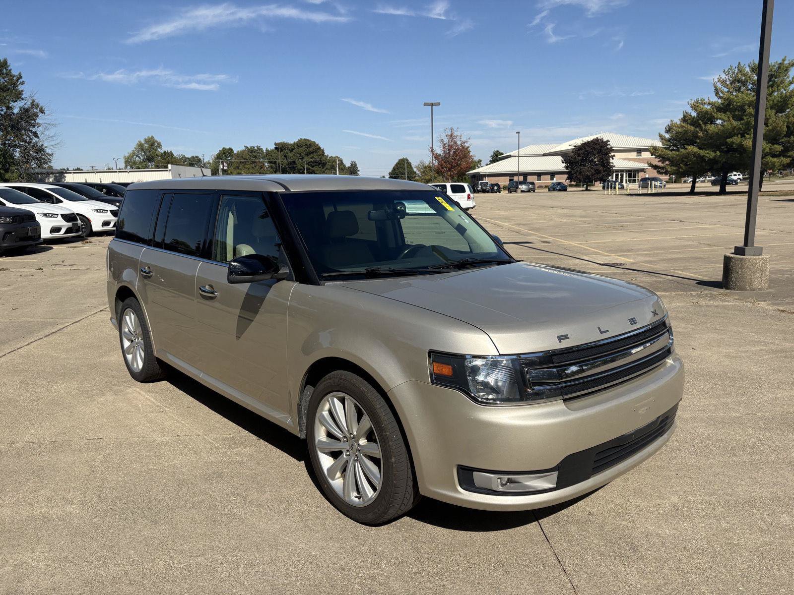 Used 2018 Ford Flex SEL w/ Equipment Group 202A FWD image 2