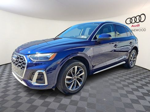 Used 2023 Audi Q5 2.0T Premium w/ Convenience Package AWD/4WD image 3