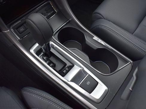 Used 2023 Subaru Ascent Limited w/ Technology Package image 28