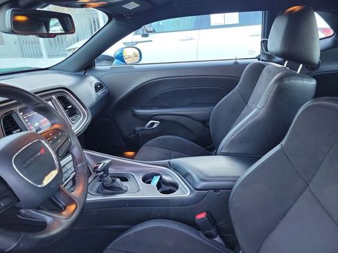 Used 2022 Dodge Challenger GT w/ Plus Package RWD image 11