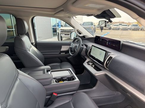 Used 2025 Ford Expedition Max Active image 36