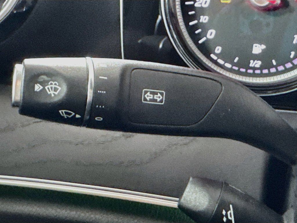 Used 2018 Mercedes-Benz E 300 image 12
