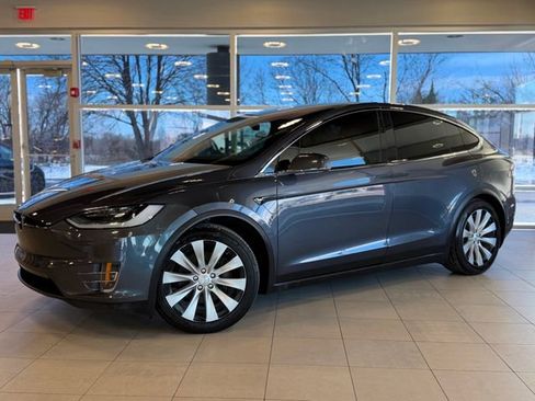 Used 2019 Tesla Model X Long Range image 2