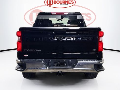 Used 2024 Chevrolet Silverado 1500 LT AWD/4WD image 9