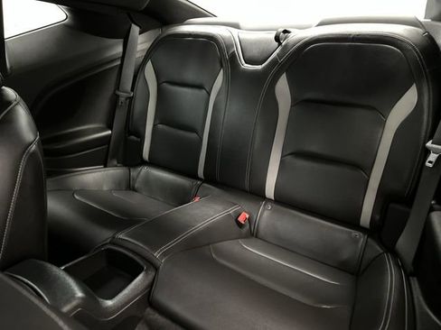 Used 2020 Chevrolet Camaro LT image 26