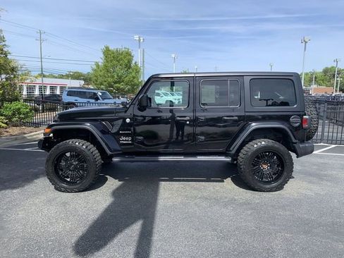 Used 2021 Jeep Wrangler Unlimited Sahara image 5