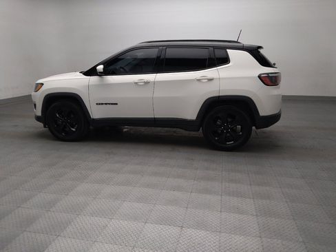 Used 2020 Jeep Compass Latitude FWD image 3