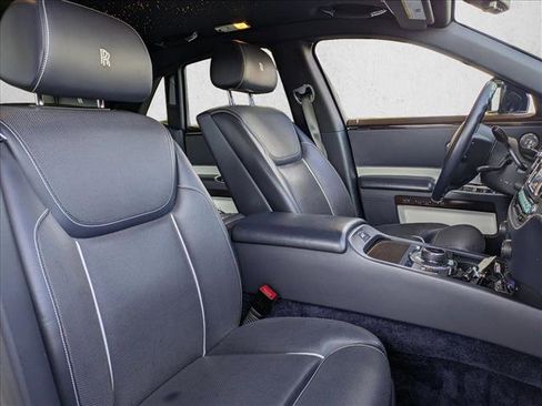 Used 2018 Rolls-Royce Ghost image 18