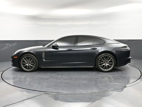 Certified 2023 Porsche Panamera 4 Platinum Edition image 2