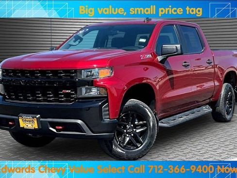 Used 2020 Chevrolet Silverado 1500 Custom Trail Boss w/ Custom Convenience Package AWD/4WD image 1