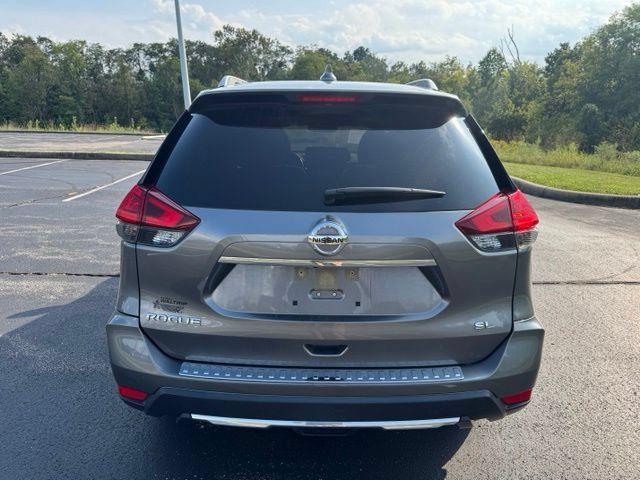 Used 2017 Nissan Rogue SL w/ SL Premium Package FWD image 4