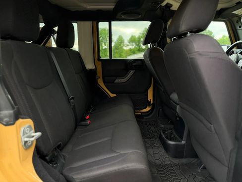 Used 2014 Jeep Wrangler Unlimited Sport w/ Quick Order Package 24S AWD/4WD image 13