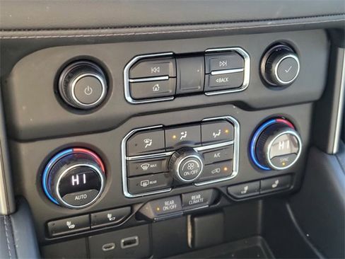 Used 2021 Chevrolet Tahoe LT image 28