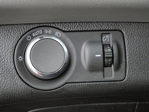 Used 2012 Chevrolet Sonic LT image 21