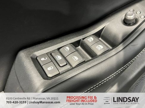 New 2025 Jeep Grand Cherokee Altitude AWD/4WD image 25