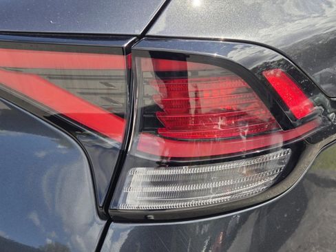 Used 2024 Kia Sportage EX AWD/4WD image 18