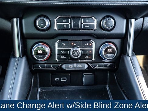 Used 2024 Chevrolet Tahoe LT w/ LT Signature Plus Package image 33