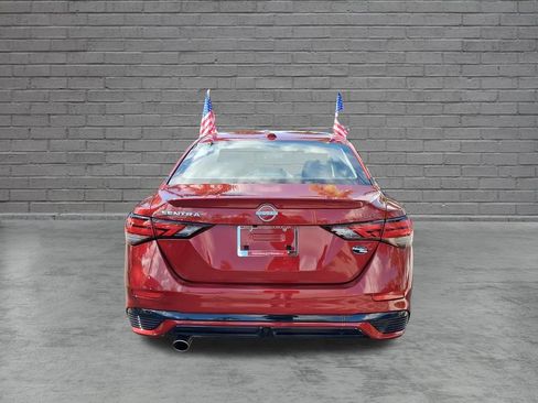 Used 2025 Nissan Sentra SR FWD image 11