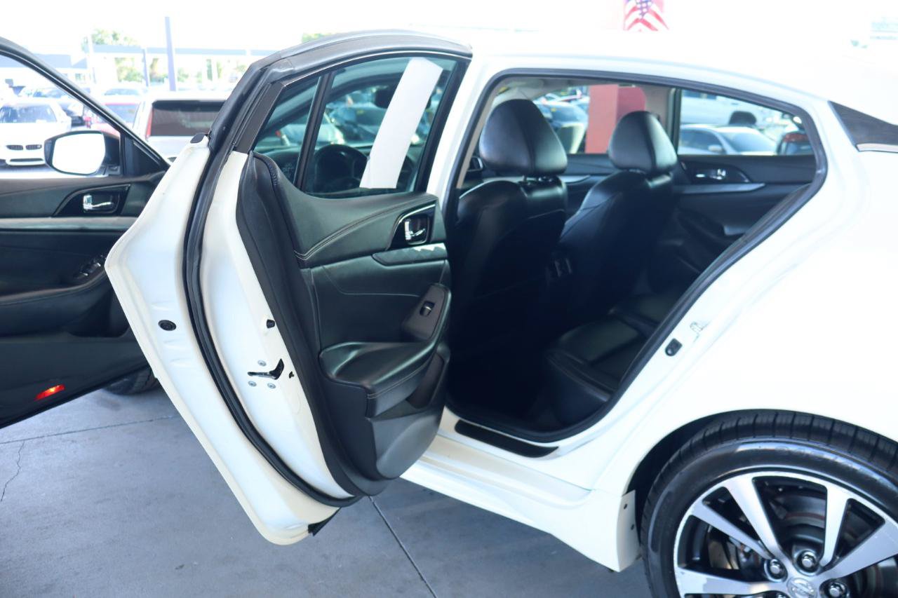 Used 2017 Nissan Maxima 3.5 SV FWD image 31