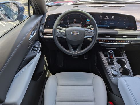 Certified 2024 Cadillac XT4 Sport FWD image 14