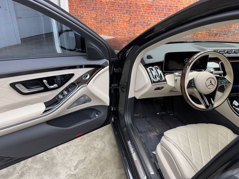 Certified 2024 Mercedes-Benz S 580 4MATIC Sedan image 9