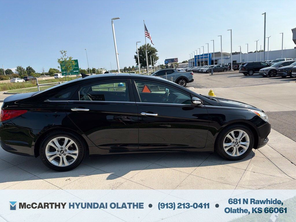 Used 2011 Hyundai Sonata Limited FWD image 18
