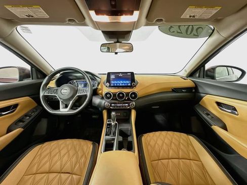 Used 2023 Nissan Sentra SV w/ SV Premium Package FWD image 3