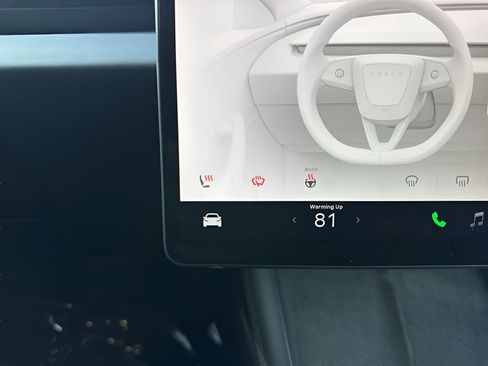 Used 2025 Tesla Model 3 Long Range image 23