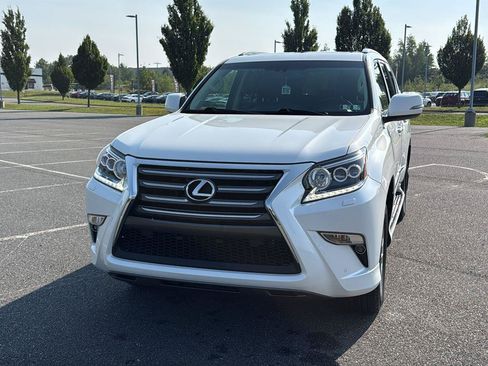 Used 2017 Lexus GX 460 Premium w/ Premium Package AWD/4WD image 15