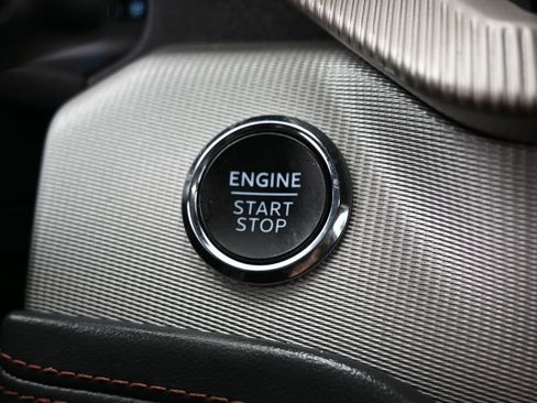 Used 2025 Ford Explorer Active RWD image 25