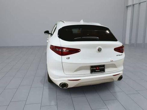 Used 2020 Alfa Romeo Stelvio Ti w/ Active Blind Spot Package AWD/4WD image 7