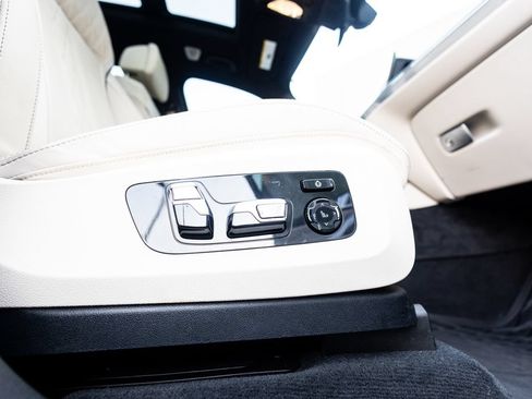 Used 2024 BMW X7 M60i w/ Executive Package AWD/4WD image 48