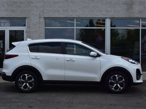 Used 2022 Kia Sportage LX FWD image 3