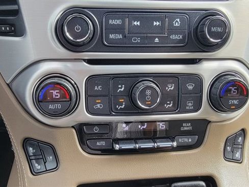 Used 2017 GMC Yukon SLT w/ Open Road Package image 34