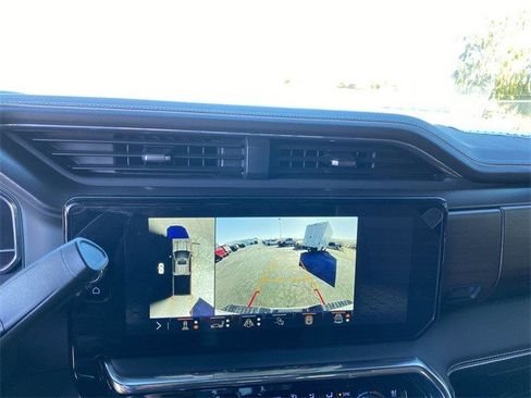 Certified 2025 GMC Sierra 3500 Denali Ultimate image 22