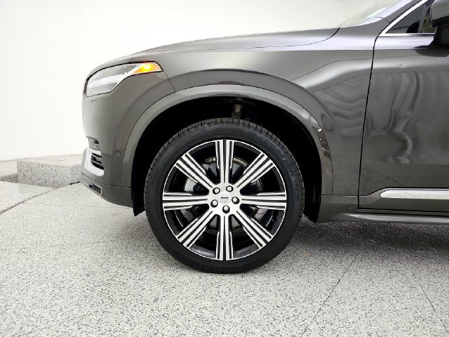 Certified 2024 Volvo XC90 B6 Plus w/ Protection Package Premier AWD/4WD image 32