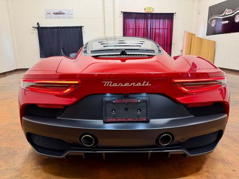 Used 2022 Maserati MC20 Coupe RWD image 10