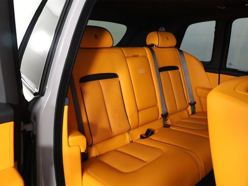 New 2026 Rolls-Royce Cullinan Black Badge image 36