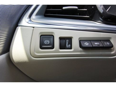 Certified 2023 Cadillac XT5 Premium Luxury w/ Technology Package FWD image 19