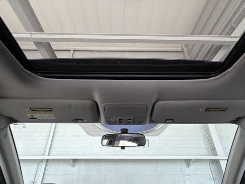 Used 2011 Honda CR-V EX image 32