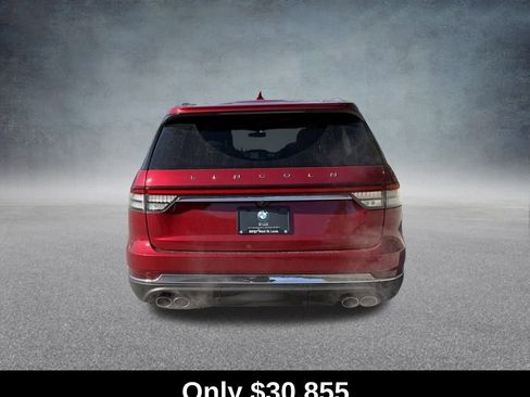 Used 2020 Lincoln Aviator Reserve w/ Equipment Group 202A image 4