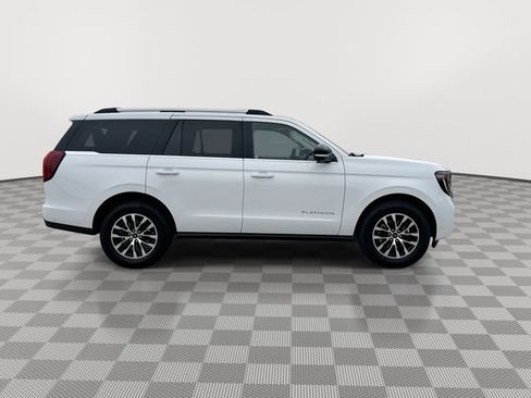 Used 2025 Ford Expedition Platinum AWD/4WD image 10