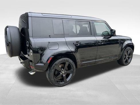 New 2025 Land Rover Defender 110 V8 image 7