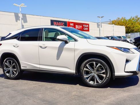 Used 2024 Tesla Model X AWD/4WD image 7