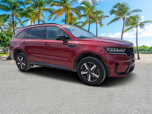 Used 2021 Kia Sorento S FWD image 2