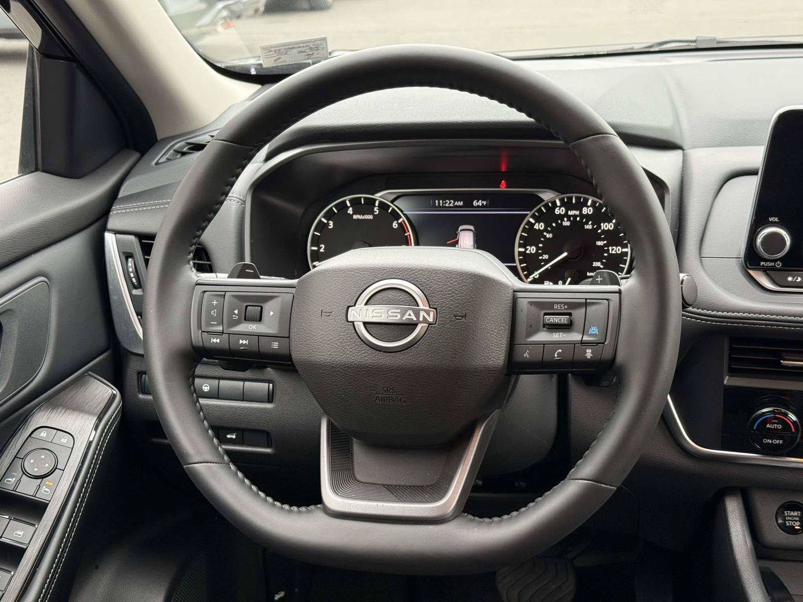 Used 2026 Nissan Rogue SV AWD/4WD image 9