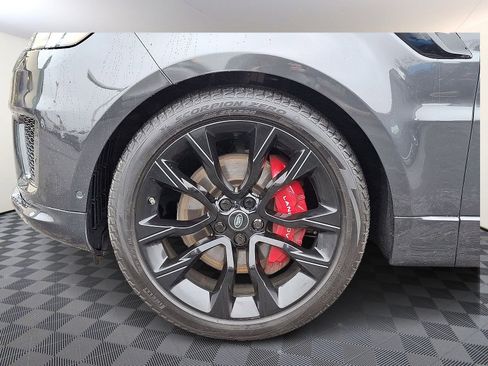 Used 2020 Land Rover Range Rover Sport HST image 2